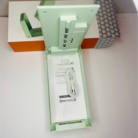 Tech Candy UV Sanitizer New In Box - Picture 2 of 7